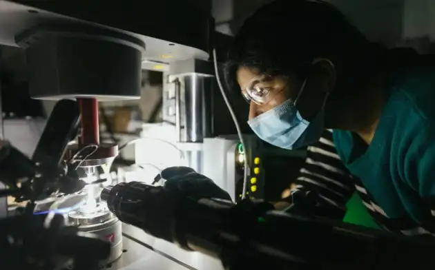 Сверхамортизирующая пена из углеродных нанотрубок, возможно, будет использоваться в шлемах ВС США