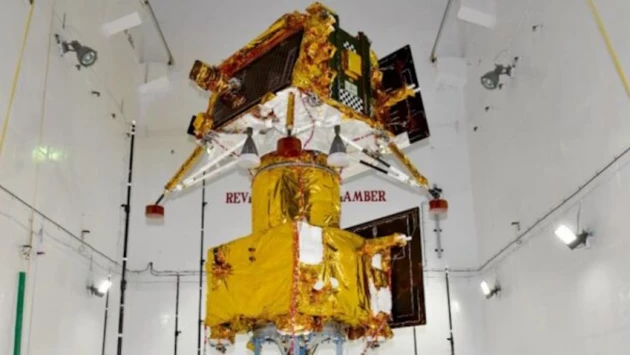 Индия успешно вернула лунный космический корабль на околоземную орбиту