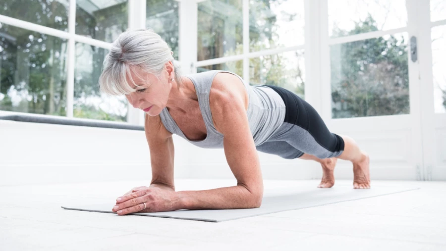 Эндокринолог Онучина назвала три шага для сохранения силы мышц в старости