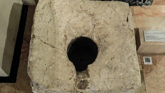 Археологи впервые нашли в Китае конструкцию древнего туалета со смывом возрастом 2400 лет