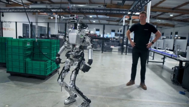 Компания Figure показала, как ее роботы-гуманоиды работают на реальном складе