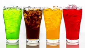 Китайские ученые выявили связь между напитками с сахаром и риском облысения у мужчин