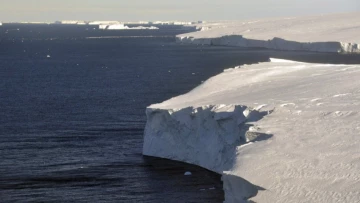 Nature: климатологи объявили о замедлении таяния ледника Судного дня в Антарктиде
