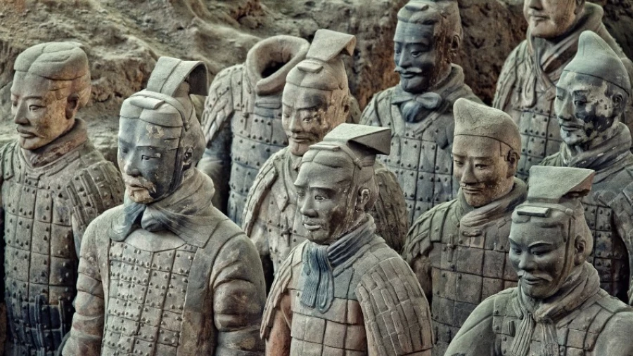 Археологи в Китае обнаружили еще 220 терракотовых воинов на захоронении Цинь Шихуанди