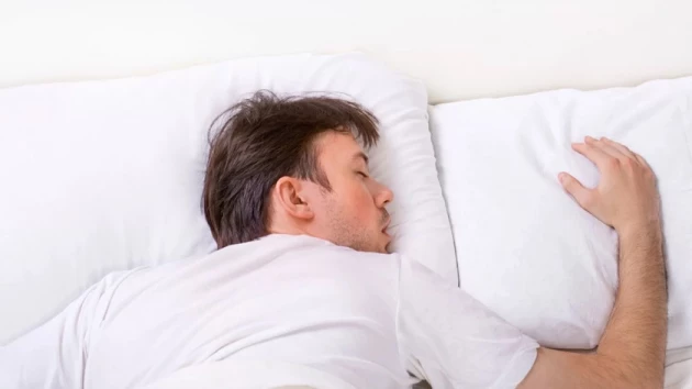Ученые рассказали о простом трюке, позволяющем уснуть в 2 раза быстрее