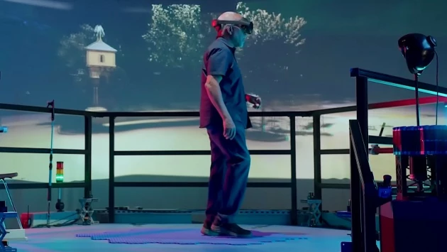 Disney Imagineering представило всенаправленную беговую дорожку для VR-приложений