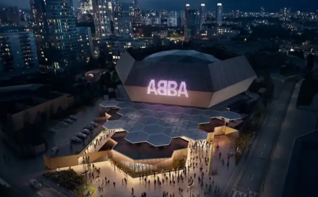 Архитектурная студия Stufish создала «крупнейшую в мире съёмную площадку» для виртуального шоу группы ABBA в Лондоне