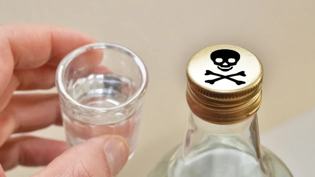 РИАМО: Нарколог РФ Шуров рассказал, можно ли почувствовать метанол в алкогольном напитке