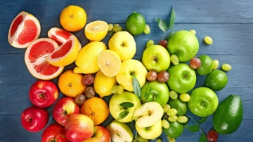 Врачи рассказали, как правильно есть фрукты во время диеты, чтобы не растолстеть