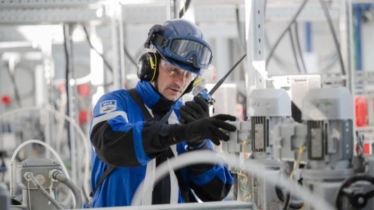 "Газпром Нефть" запустила производство по переработке пластиковых отходов