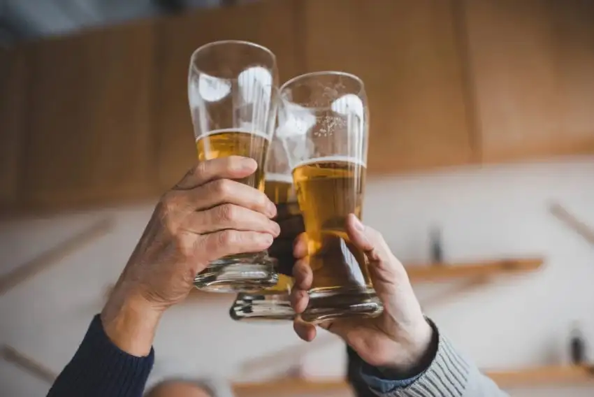 Исследования доказали, что алкоголь разрушает мозг