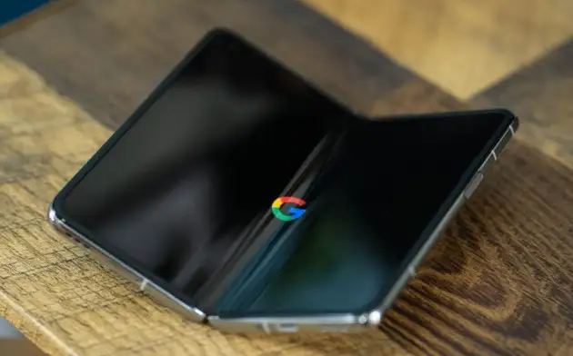 Появились характеристики первого складного смартфона Pixel Notepad от Google