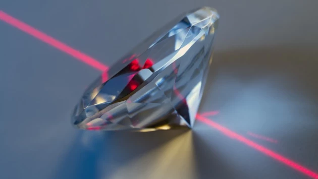 Российские ученые создали сверхчистый алмаз