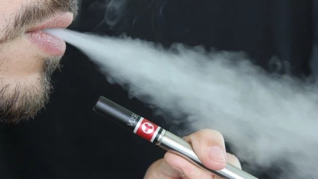 Нарколог Масякин: электронные сигареты без никотина усложняют процесс отказа от курения
