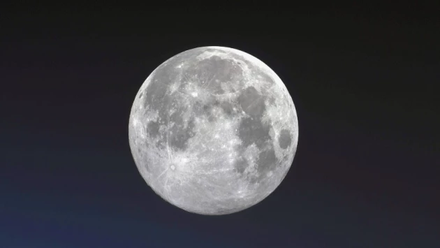 Nature: Астрономы нашли доказательства того, что внутреннее ядро Луны твердое, как у Земли