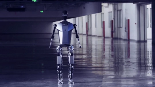 Китайский робот-гуманоид Tiangong бегает со скоростью 6 км/ч и преодолевает препятствия