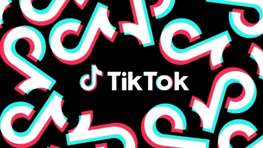 TikTok тестирует AI-поиск