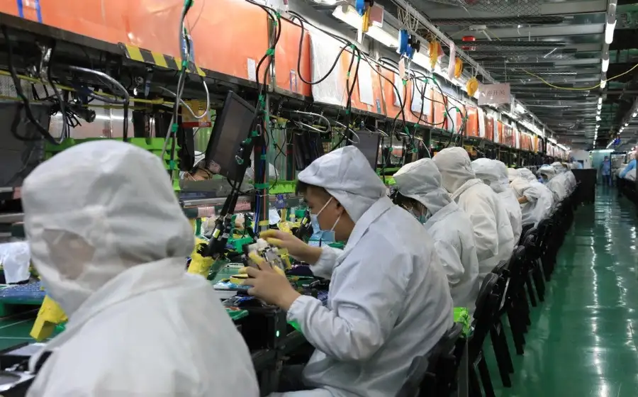Массовые увольнения рабочих в Чжэнчжоу могут привести к нехватке iPhone 14