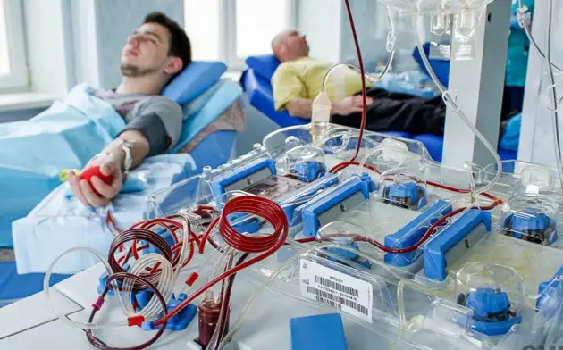 Британские ученые впервые в истории перелили пациентам искусственную кровь
