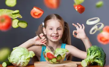 Специалисты сообщают, что овощи и фрукты делают кости девочек-подростков крепкими