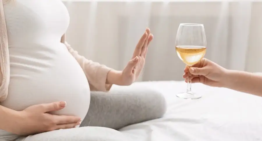 RSAN: употребление малых доз алкоголя беременными способствует задержке развития ребёнка