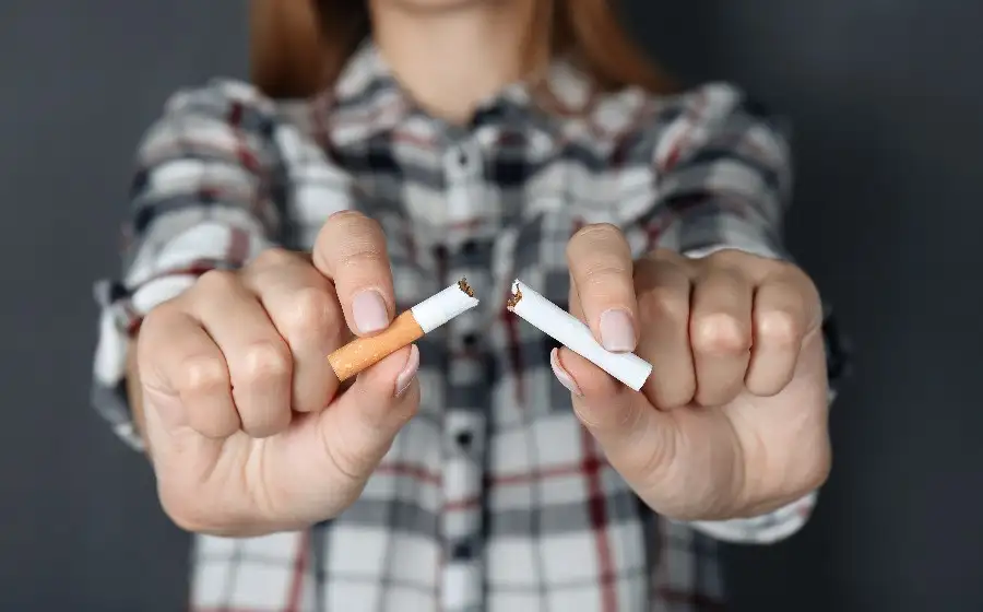 Сигареты и вейпы: Специалисты рассказали о разнице и вреде для организма