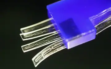 Инженеры института Рицумэйкан создали роболадонь с 12 мм «пальцами» для изучения микромира