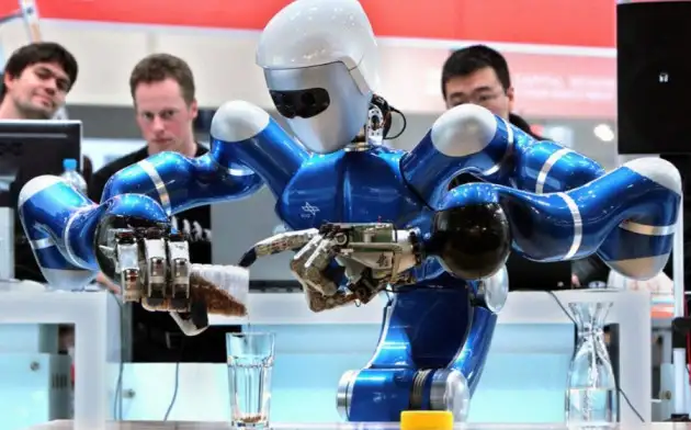 JAP: люди испытывают стресс из-за применения роботов на производстве