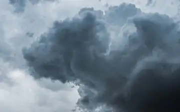 Ученые из России и ОАЭ разработали технологию доставки облаков до районов засухи