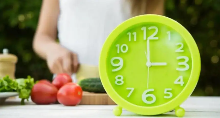 Время приёма пищи влияет на физическое и ментальное состояние человека