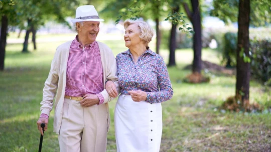 Добавление около 3000 шагов в день может снизить кровяное давление у пожилых людей