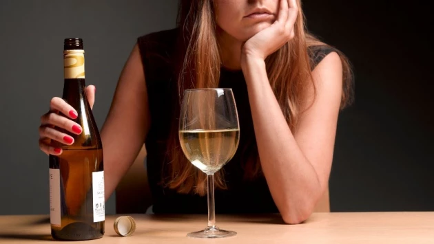 Изучено новое направление лечения женского алкоголизма