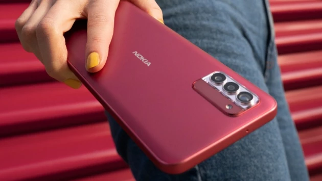 Nokia выпустила "такой розовый" смартфон в стиле Барби